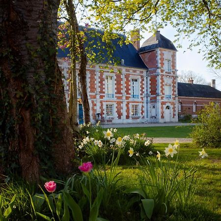 Le Chateau De Bonnemare - Bed And Breakfast Radepont Exteriör bild
