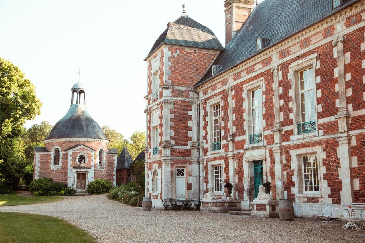 Le Chateau De Bonnemare - Bed And Breakfast Radepont Exteriör bild