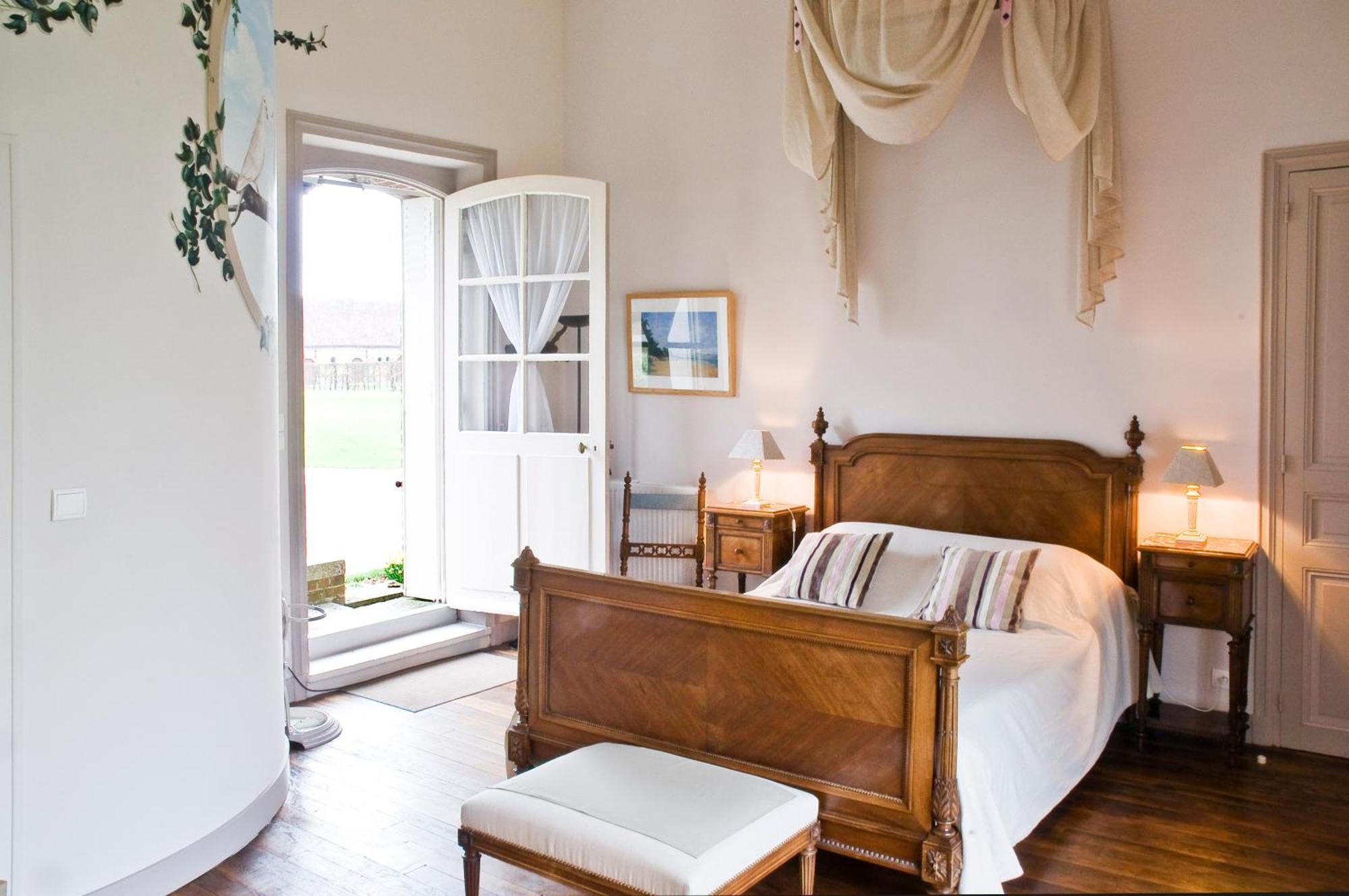 Le Chateau De Bonnemare - Bed And Breakfast Radepont Exteriör bild