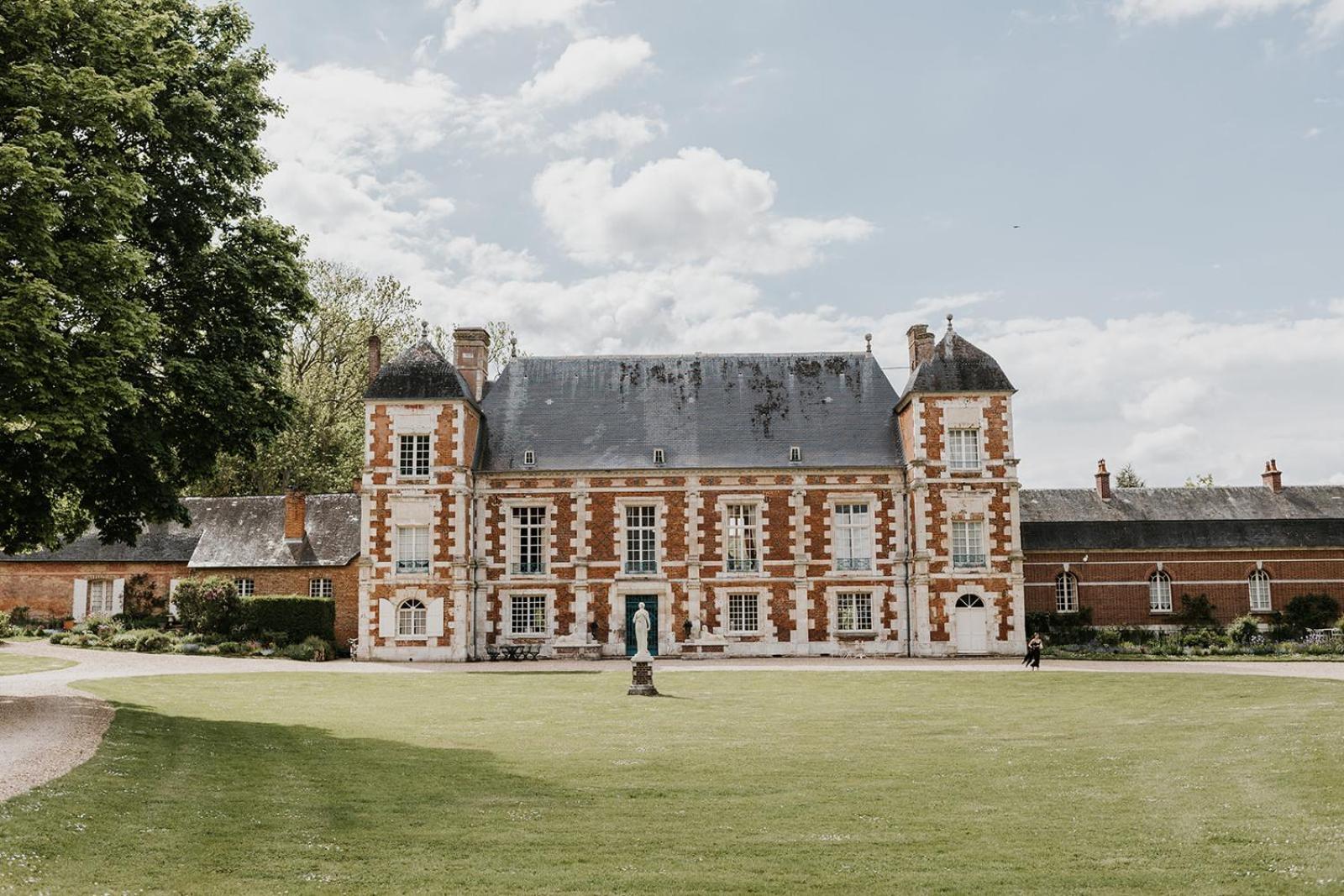 Le Chateau De Bonnemare - Bed And Breakfast Radepont Exteriör bild
