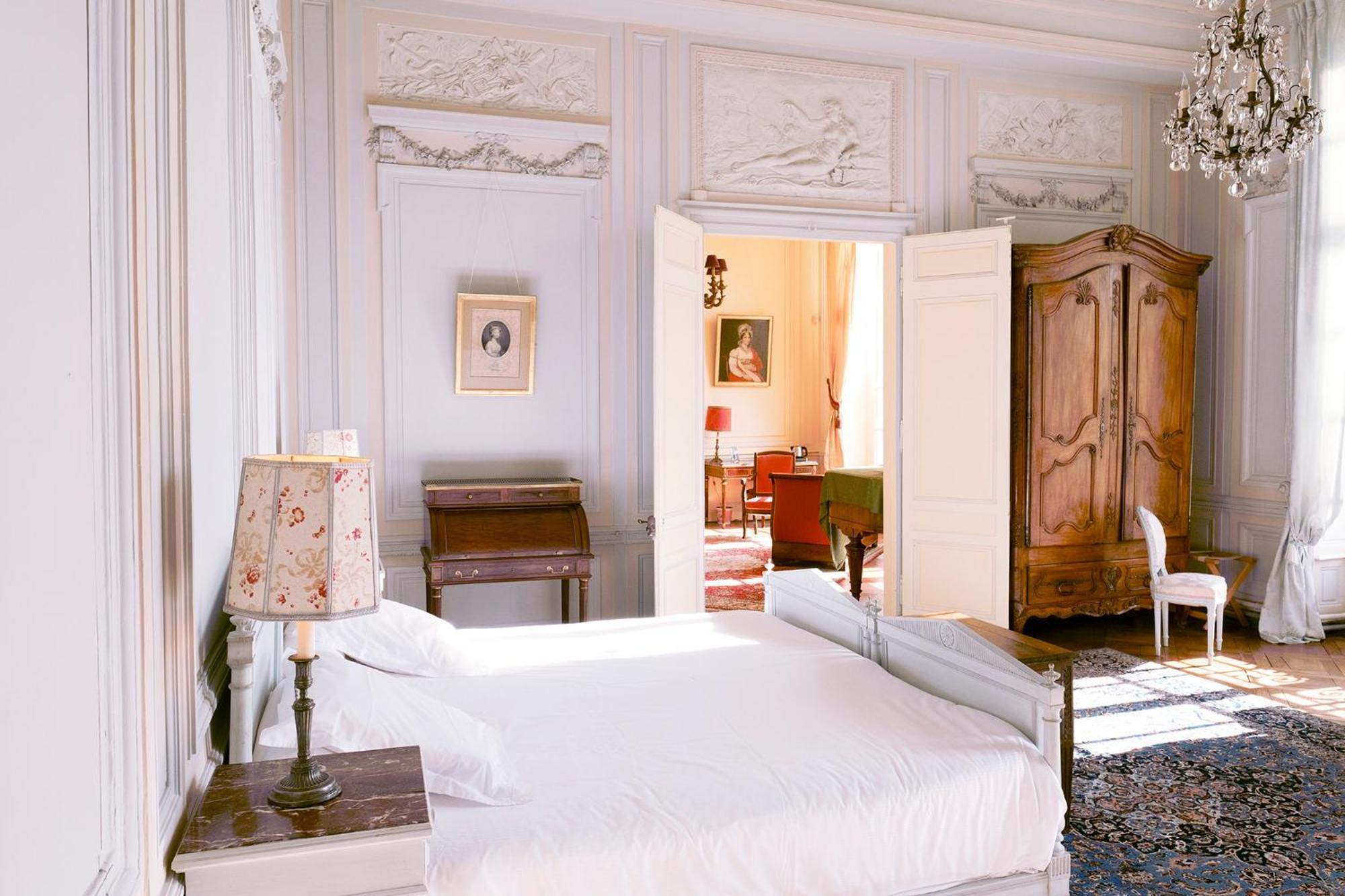 Le Chateau De Bonnemare - Bed And Breakfast Radepont Exteriör bild