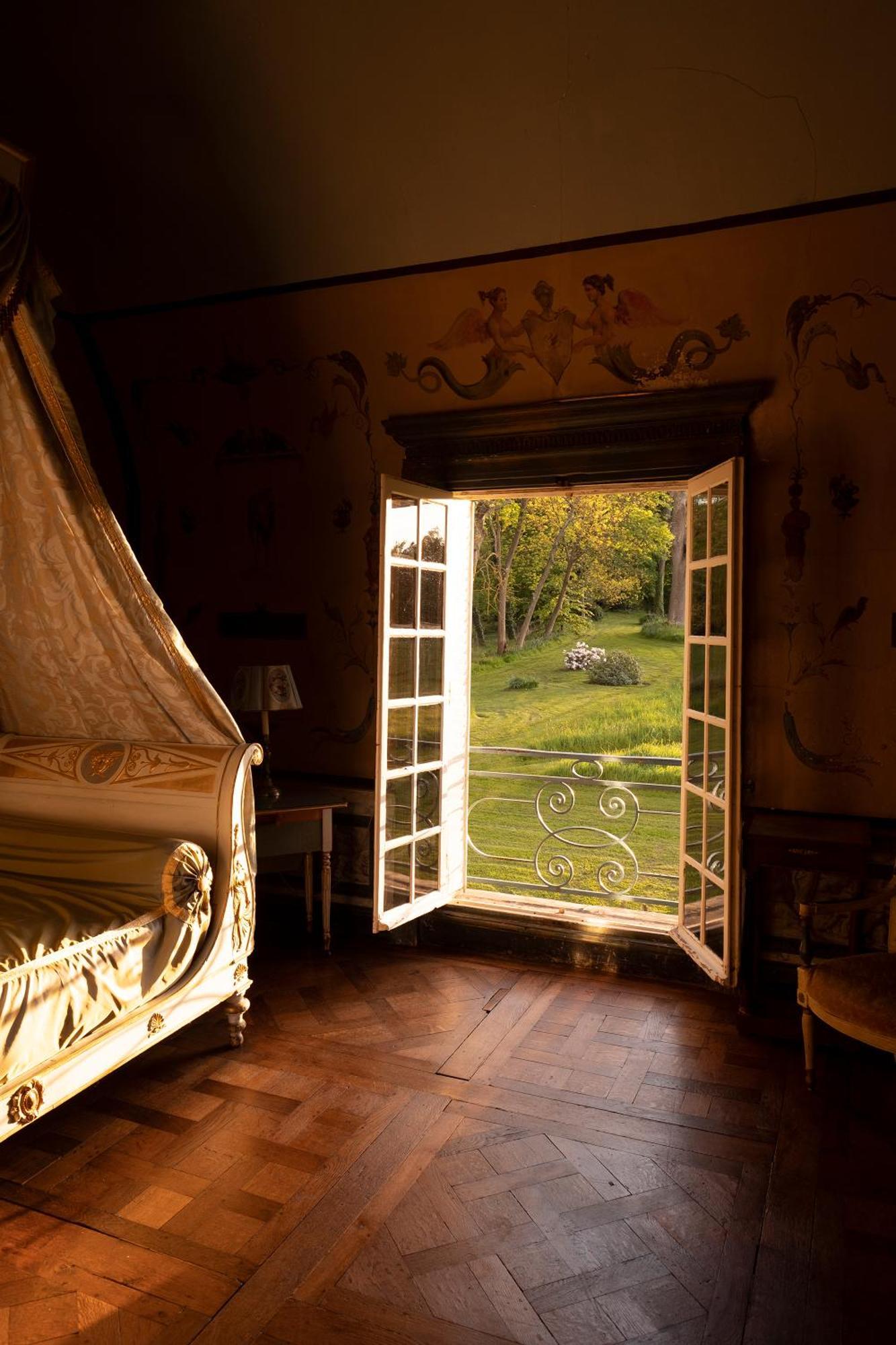 Le Chateau De Bonnemare - Bed And Breakfast Radepont Exteriör bild