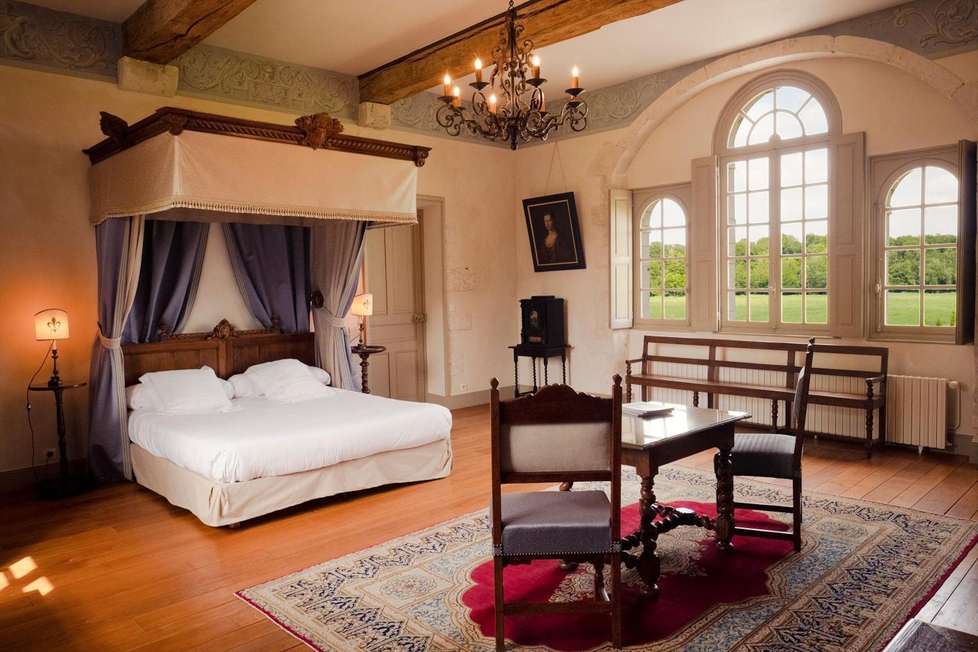 Le Chateau De Bonnemare - Bed And Breakfast Radepont Exteriör bild