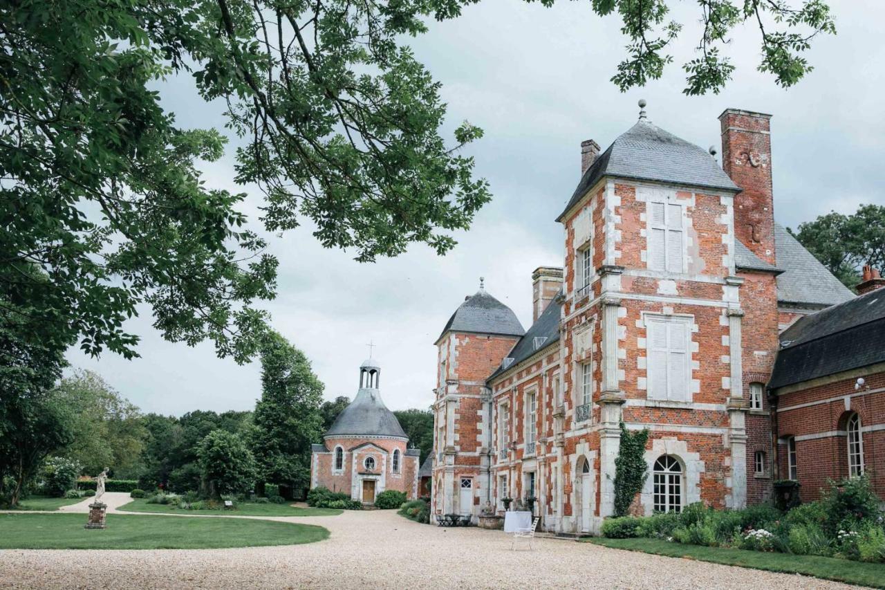 Le Chateau De Bonnemare - Bed And Breakfast Radepont Exteriör bild